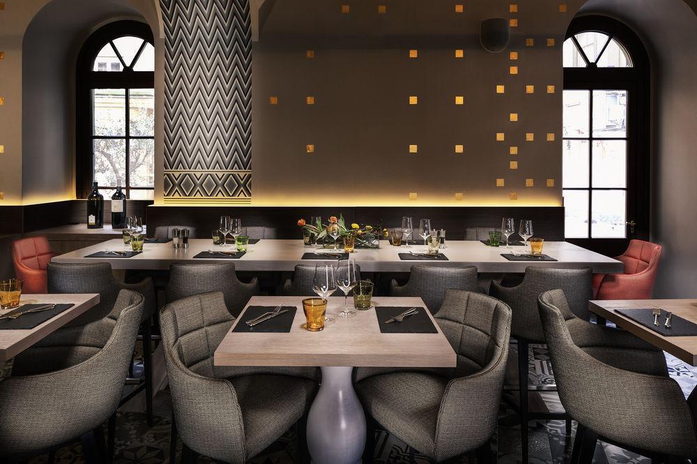 Hotel Mercure First 4*
