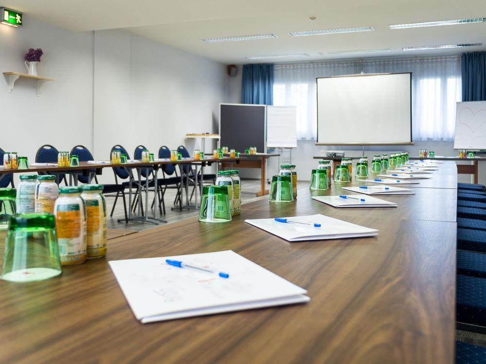 Arion Cityhotel & 24hours-apartment 4*