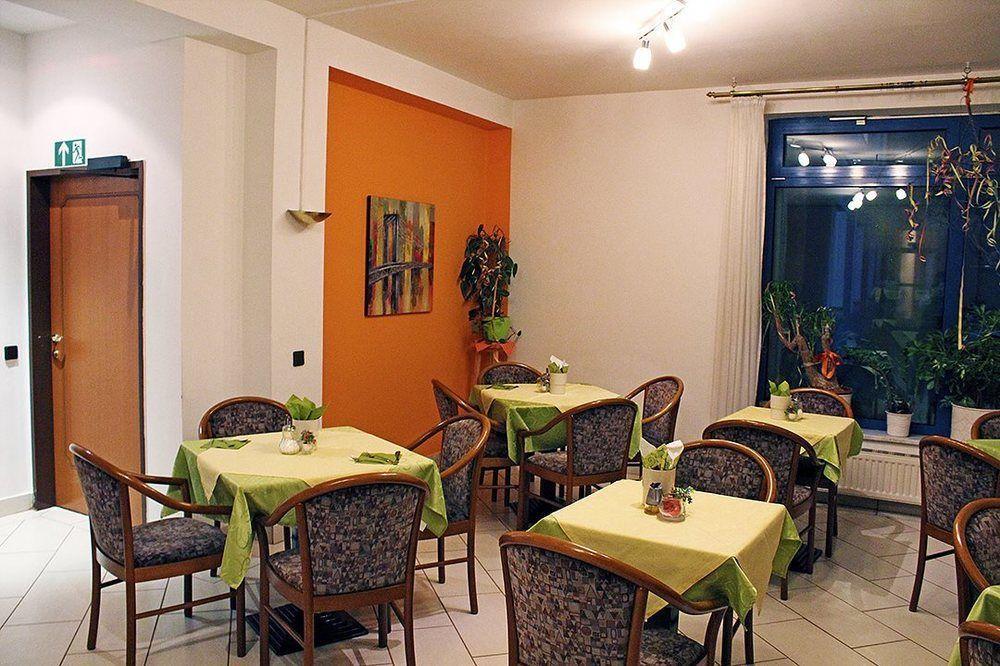 Erlaa 4* Vienna