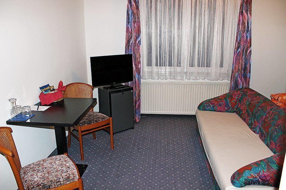 Erlaa Bed & Breakfast Vienna