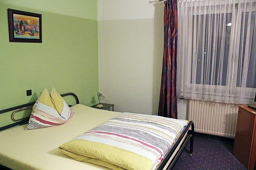 Erlaa Bed & Breakfast 4*