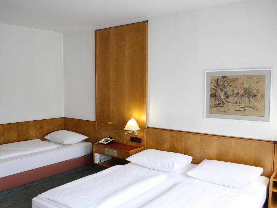 Ekazent Schoenbrunn Hotel