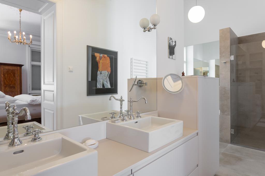 Apartment Luxus Palais-wohnung Am Karlsplatz *