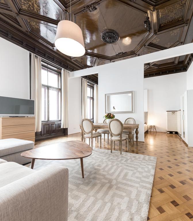 Heymi In Center Apartment *