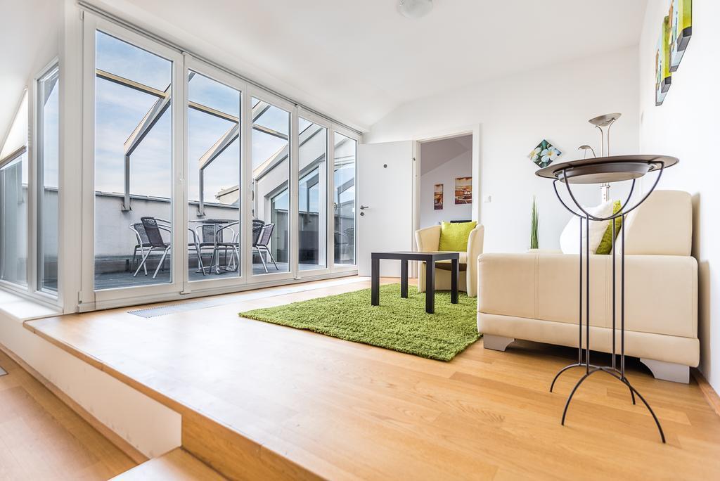 Apartments Next To Vienna Stateopera With Aircondition Apartment