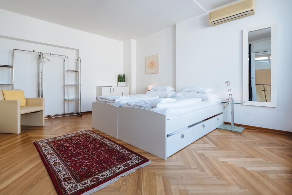 Apartments Next To Vienna Stateopera With Aircondition Apartment *