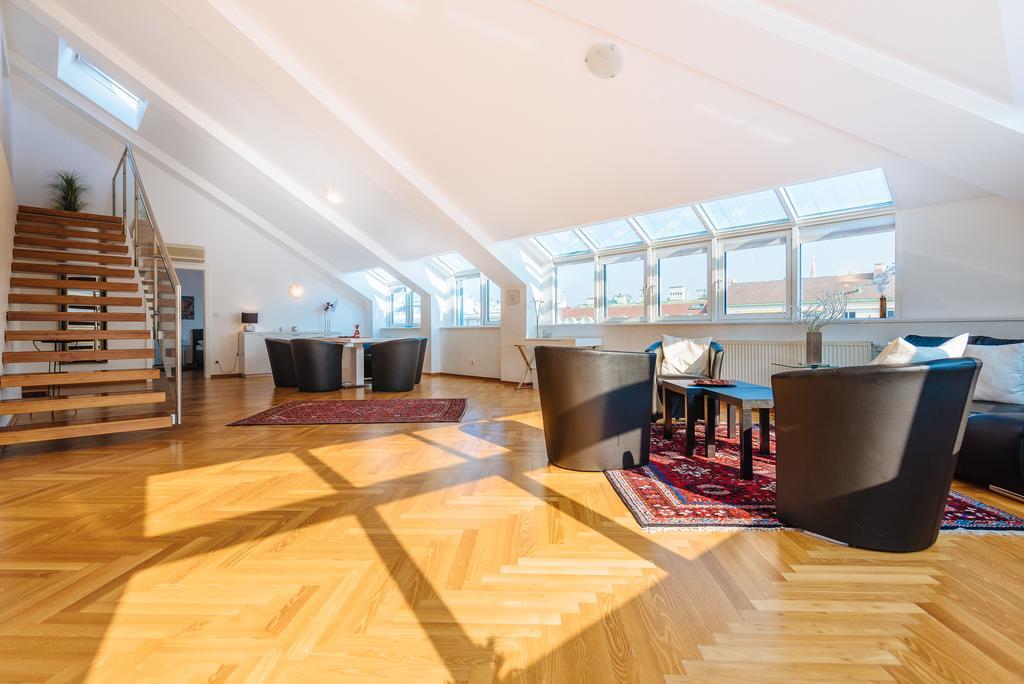 Apartments Next To Vienna Stateopera With Aircondition