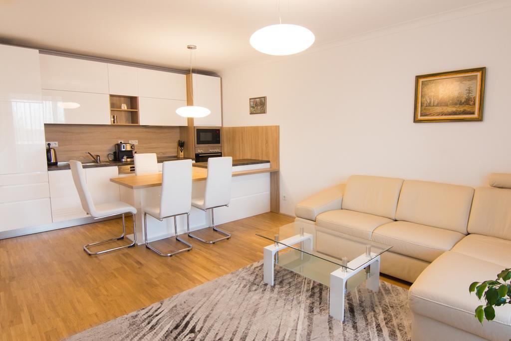 Hauptbahnhof Arsenal Apartment *