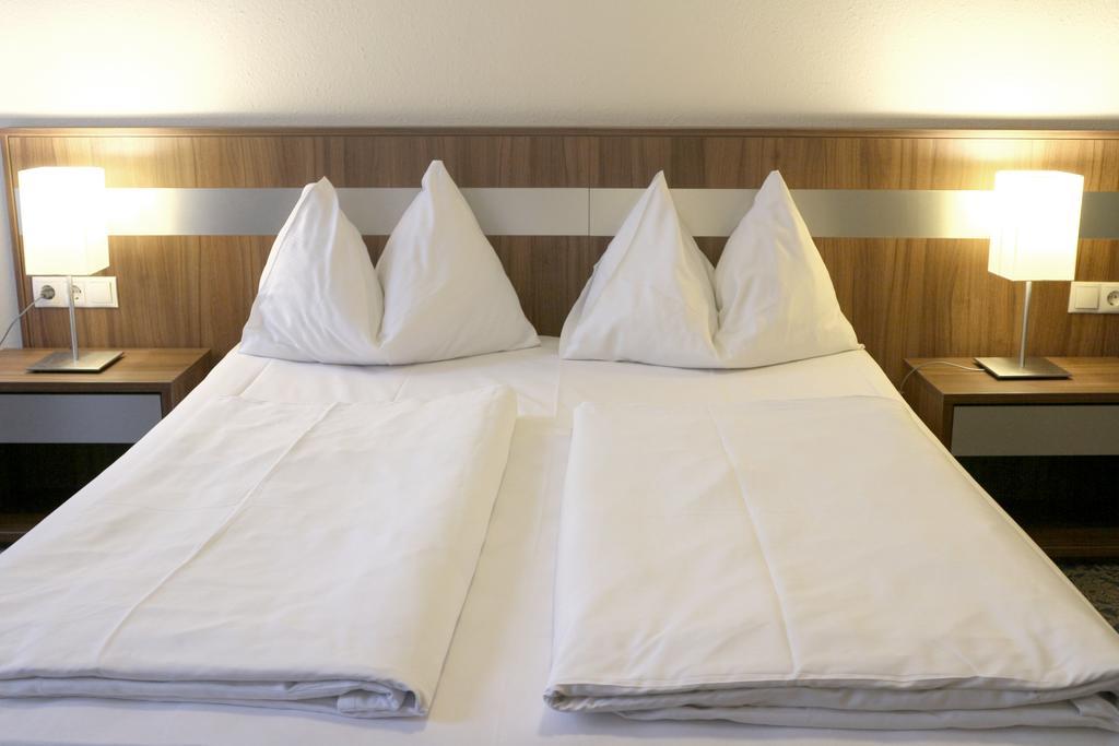 Carina Hotel