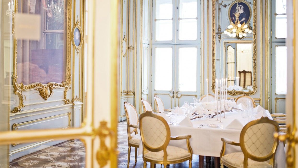 Palais Coburg Hotel