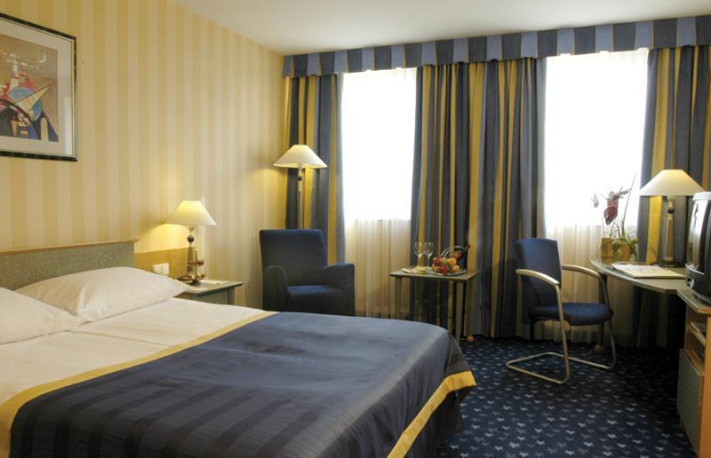Nh Danube 4*