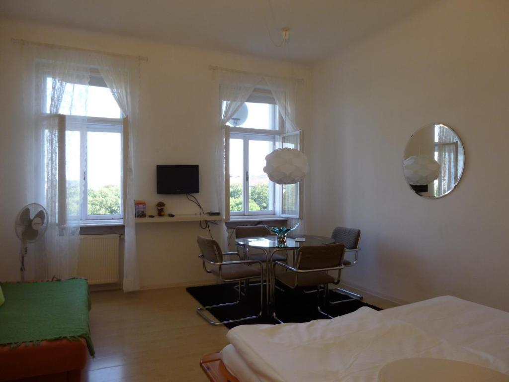 Aparthotel Maximillian 2*