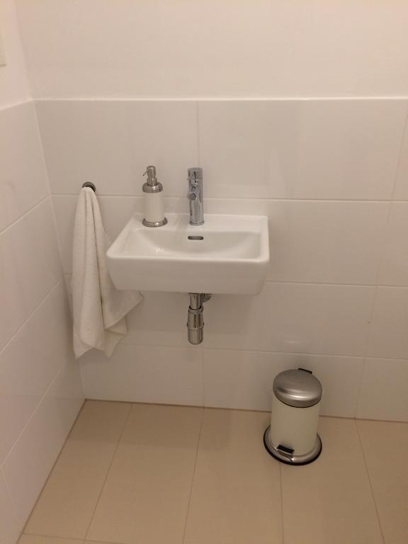 Hauptbahnhof 4 * Viena