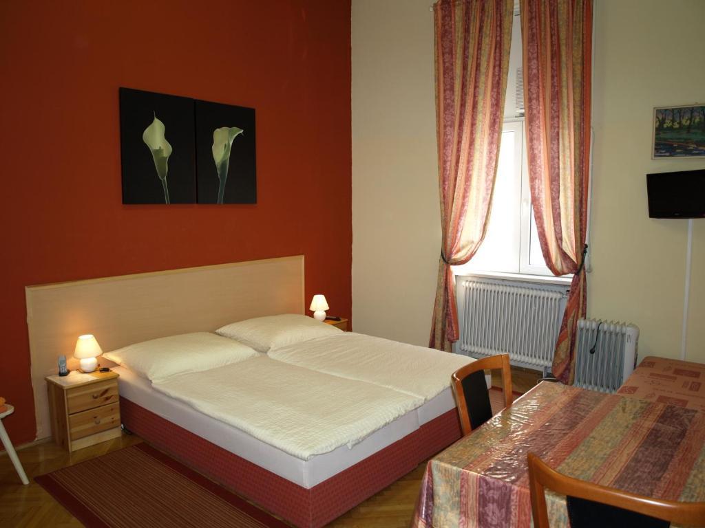 Bed & Breakfast Gross Vienna