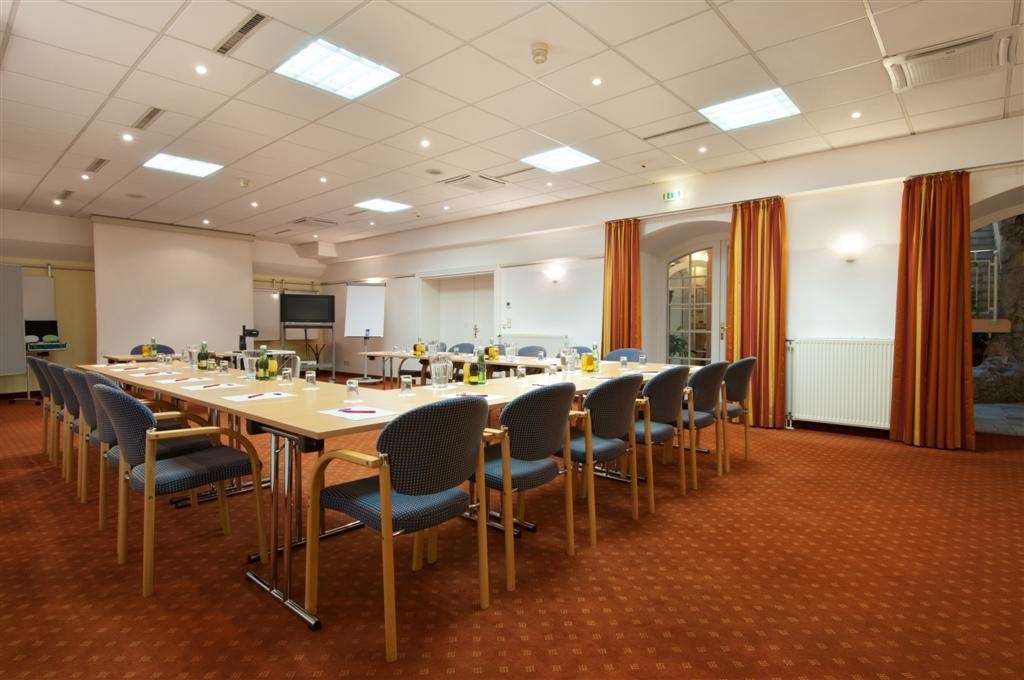 Nestroy Hotel 4*