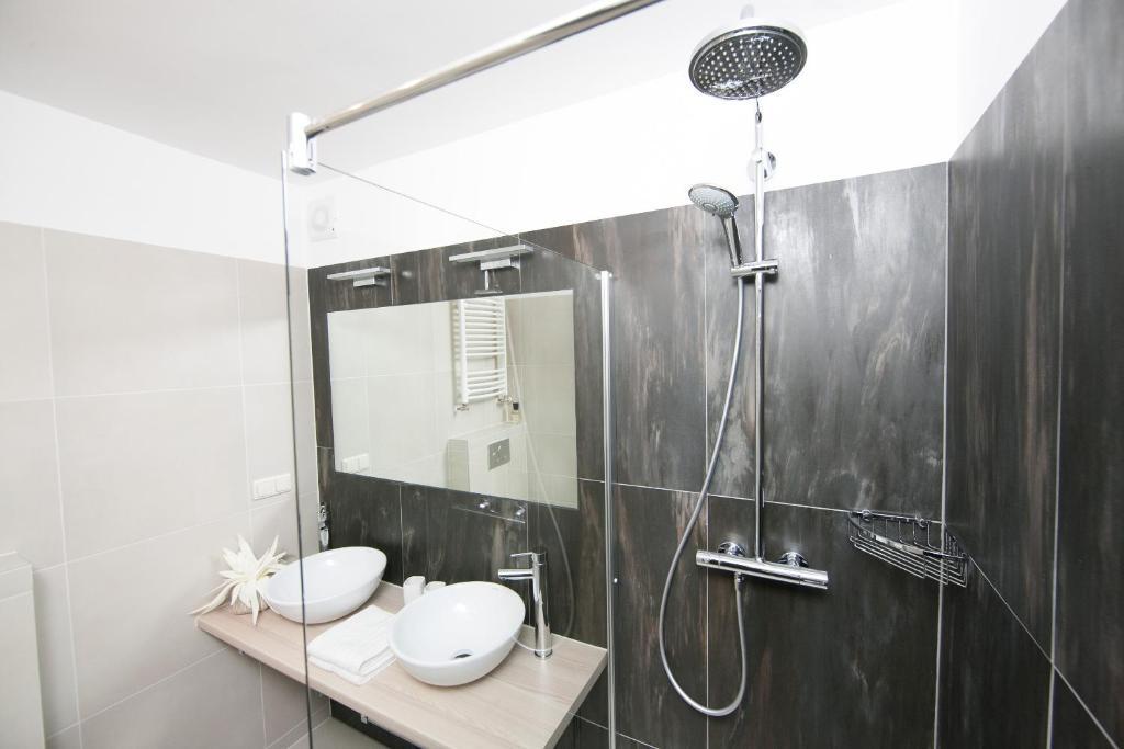 Apartment Traditional Tav *