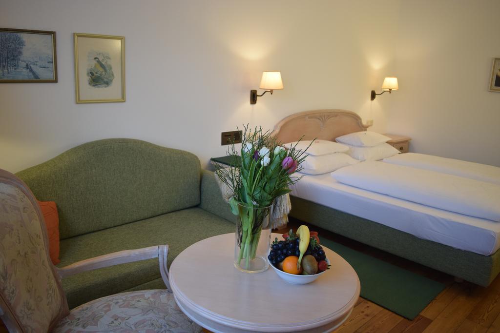 Fuhrgassl-huber Hotel
