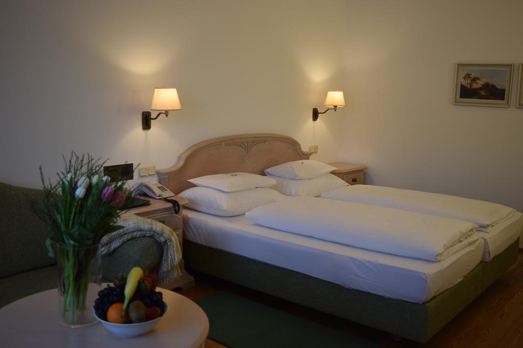 Fuhrgassl-huber 4* Viena