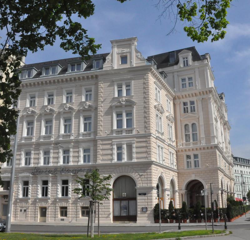 Regina 4*