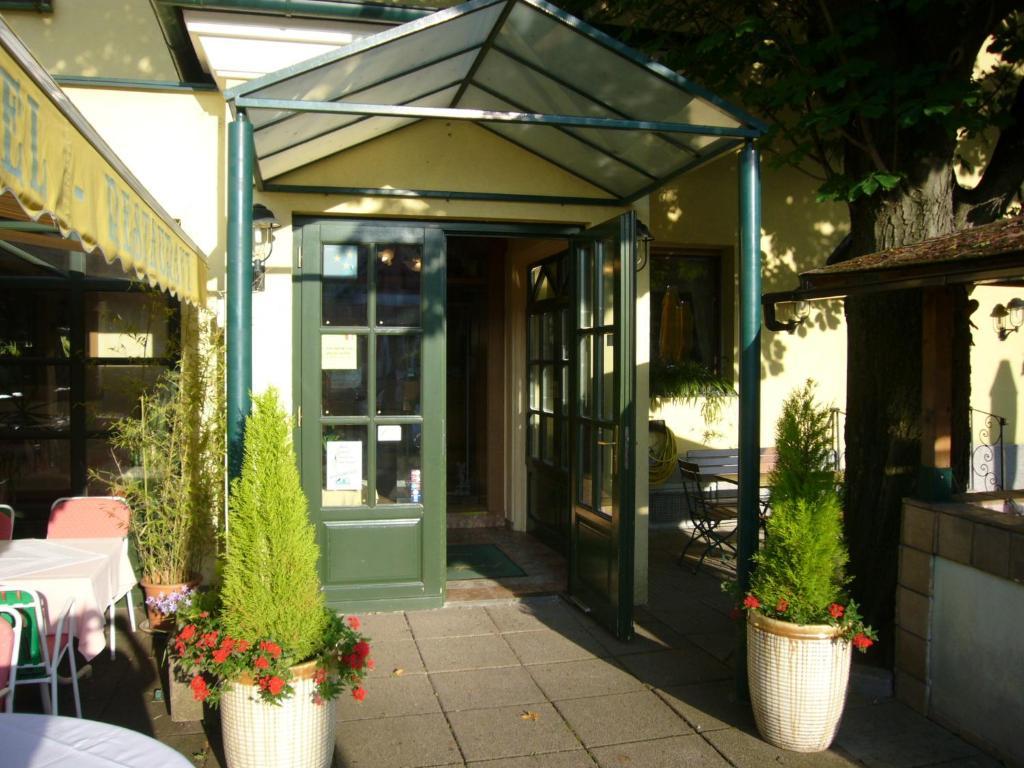 Hotel Strebersdorferhof 3*