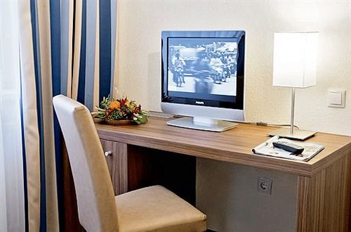 Carina Hotel