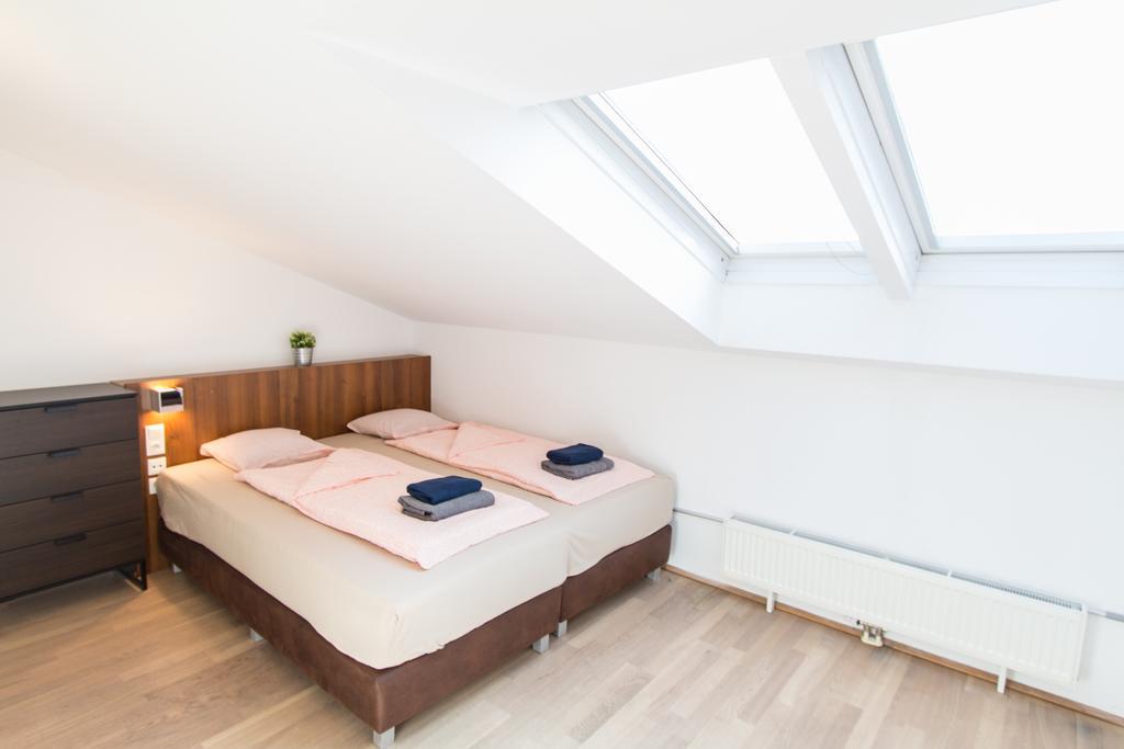 Leonhard Apartment *