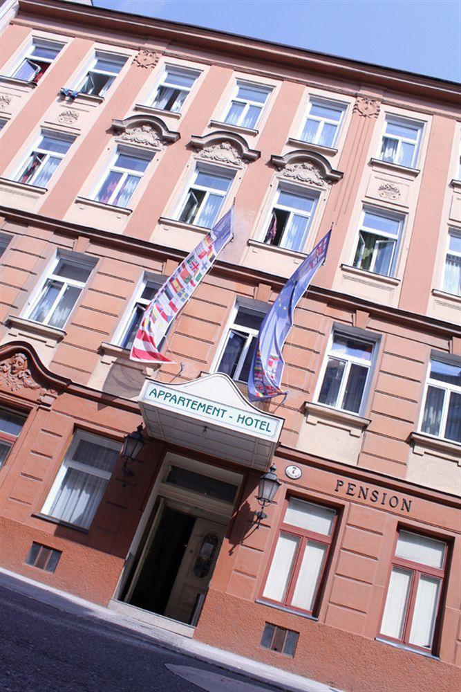 Aparthotel Amelie 3*
