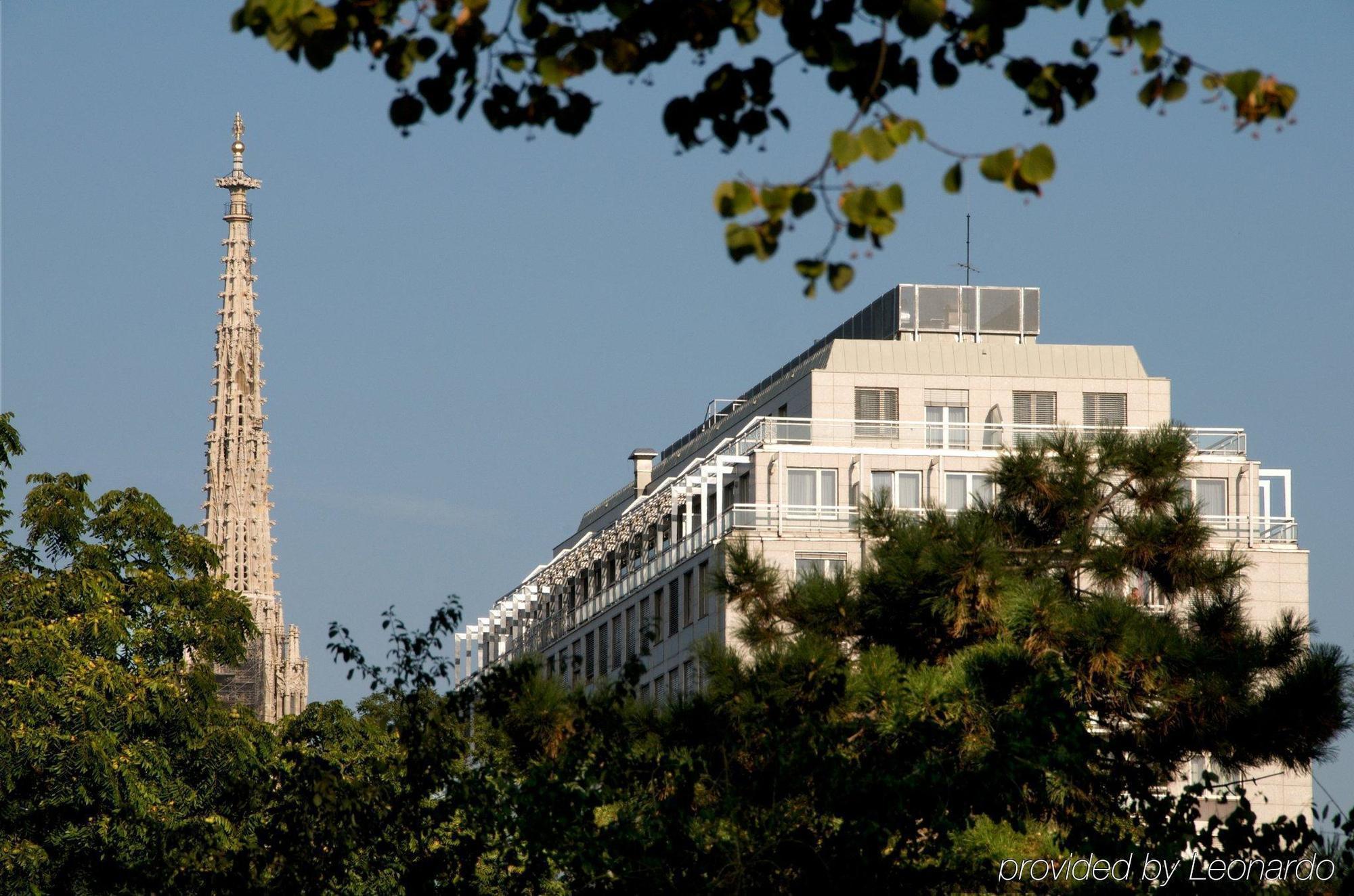 Am Parkring 4*