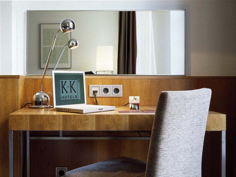 Hotel K+k Maria Theresia