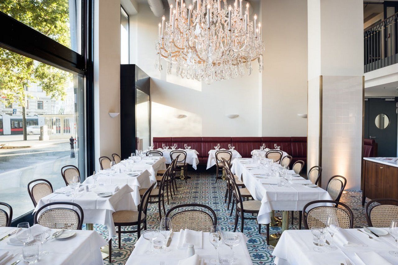 Hotel Grand Ferdinand - Your In The Center 5*