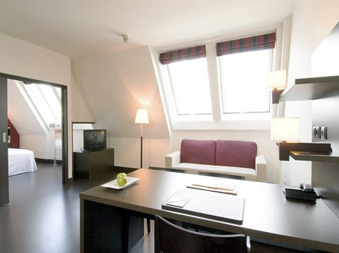 Hotel Nh 4*