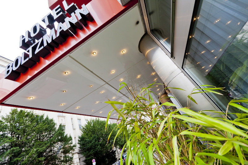 Boltzmann Hotel 4*