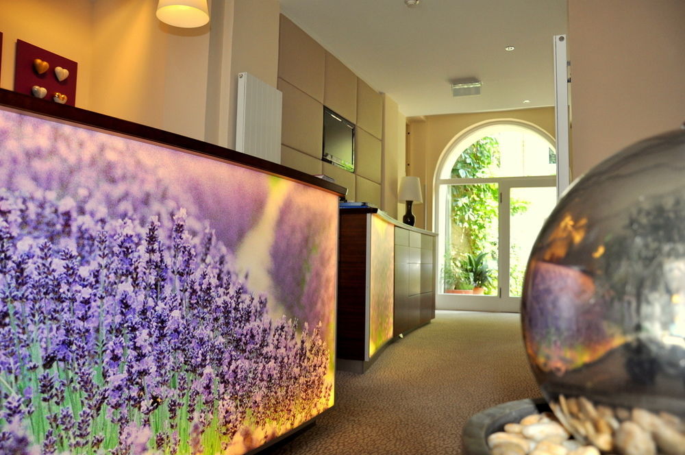 Stadthalle Bed & Breakfast 2*
