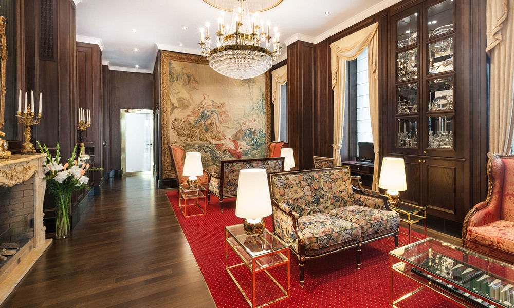 Living An Der Oper Hotel 4*