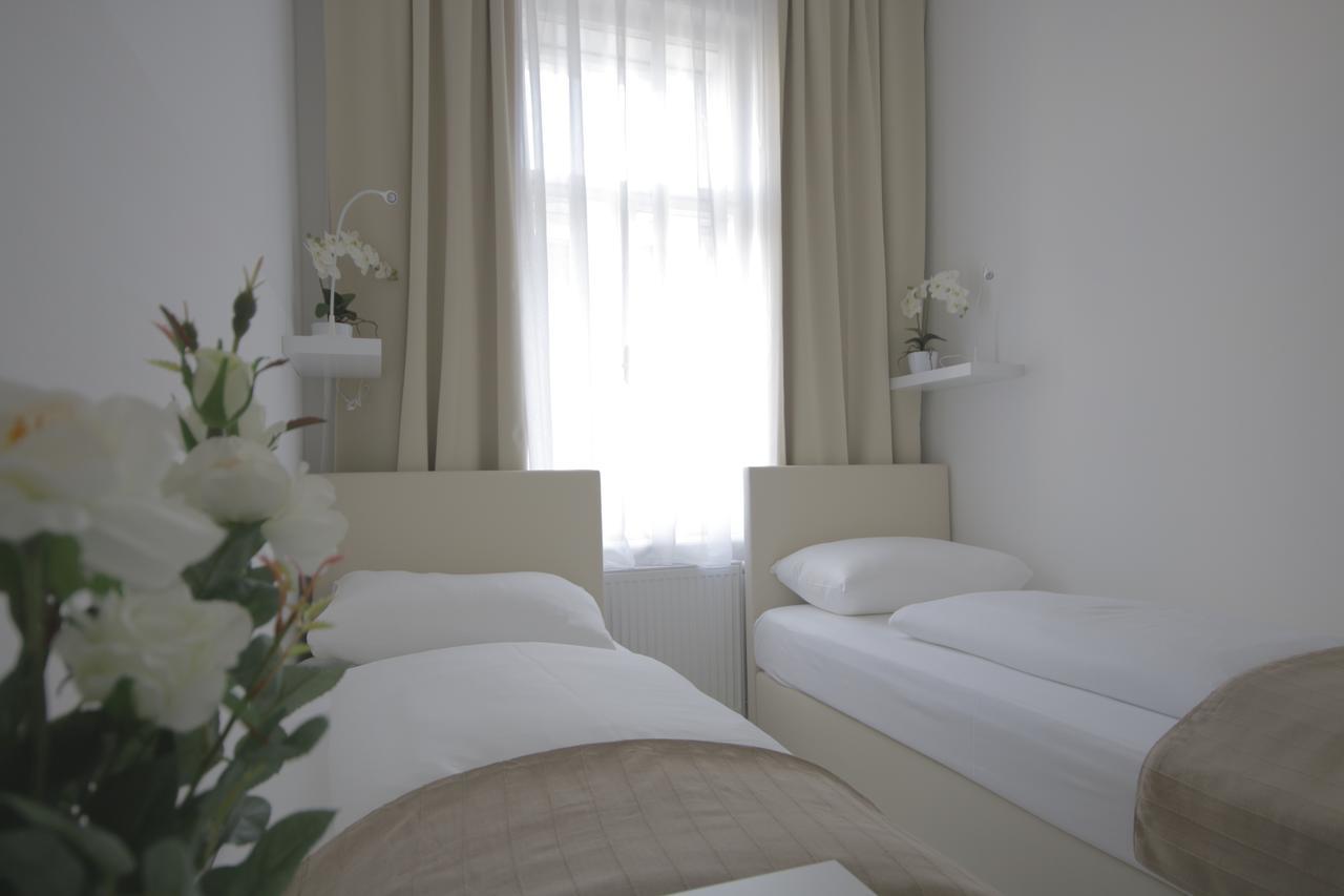 Ch-hotel Luka Budget Guest house 2*