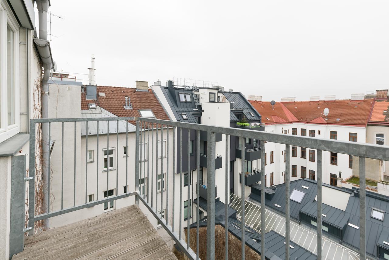 Pezzl 1170 Apartment