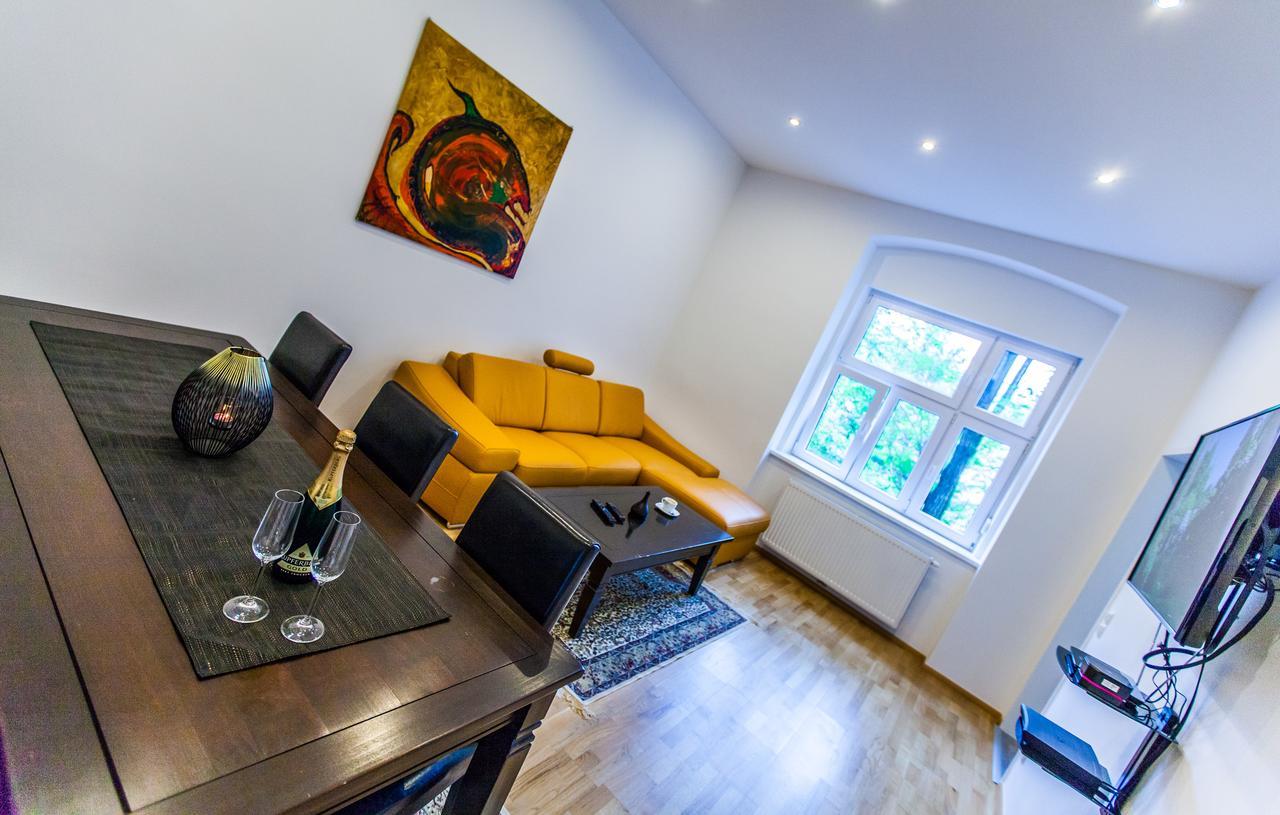 Market & Free Parking Apartamento *