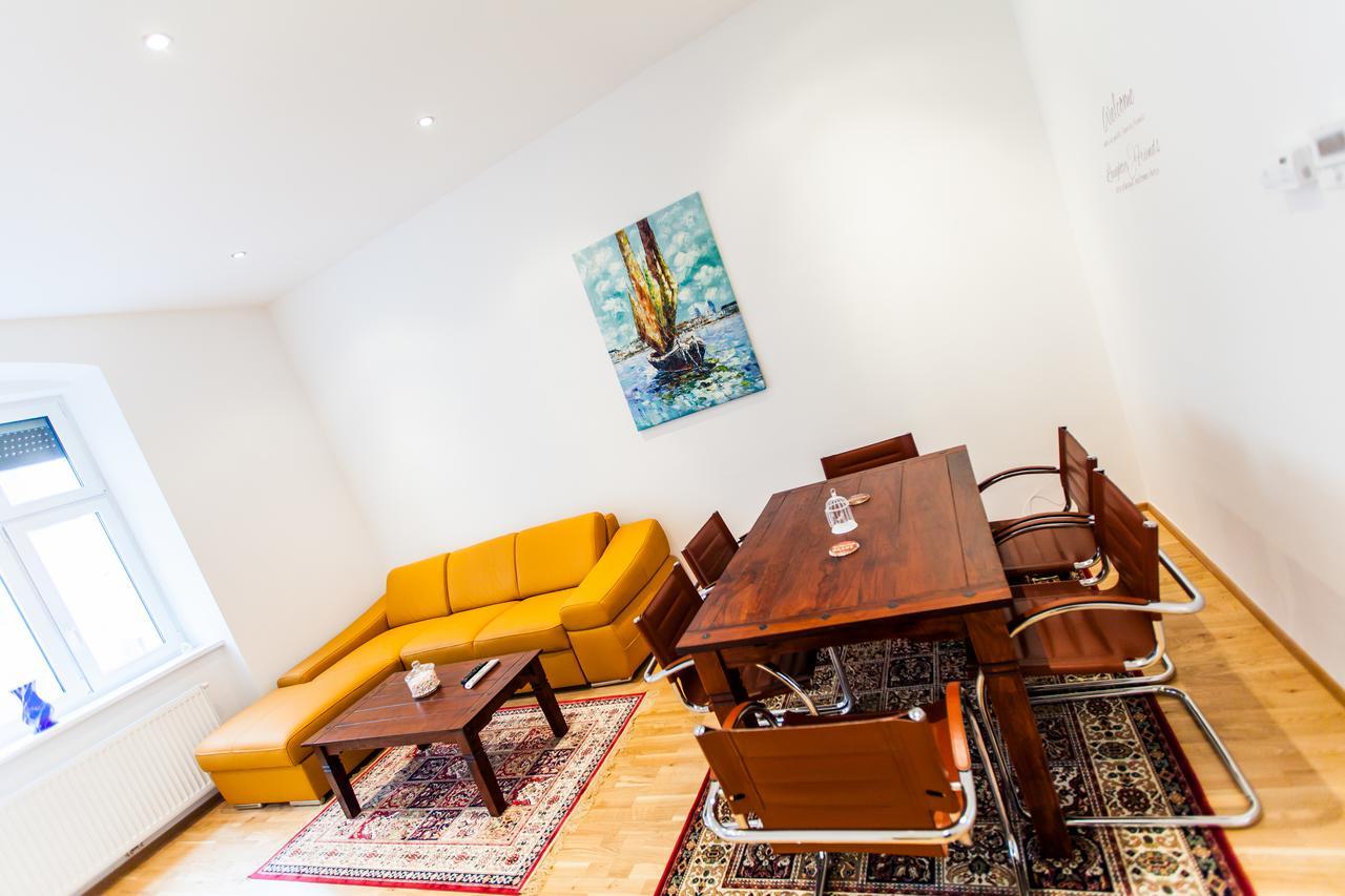 Market & Free Parking Apartamento