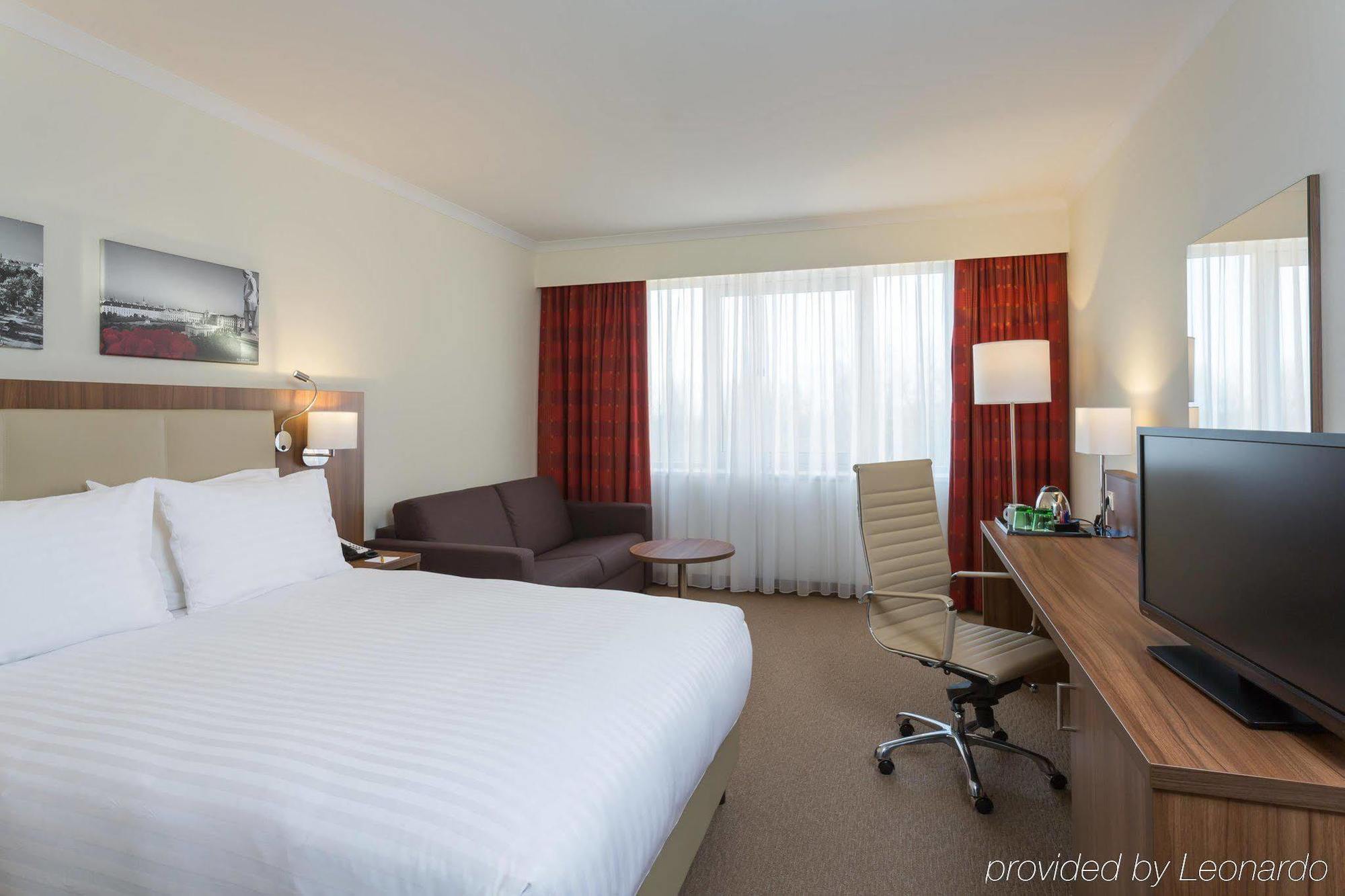 Hilton Garden South 4* Vienna