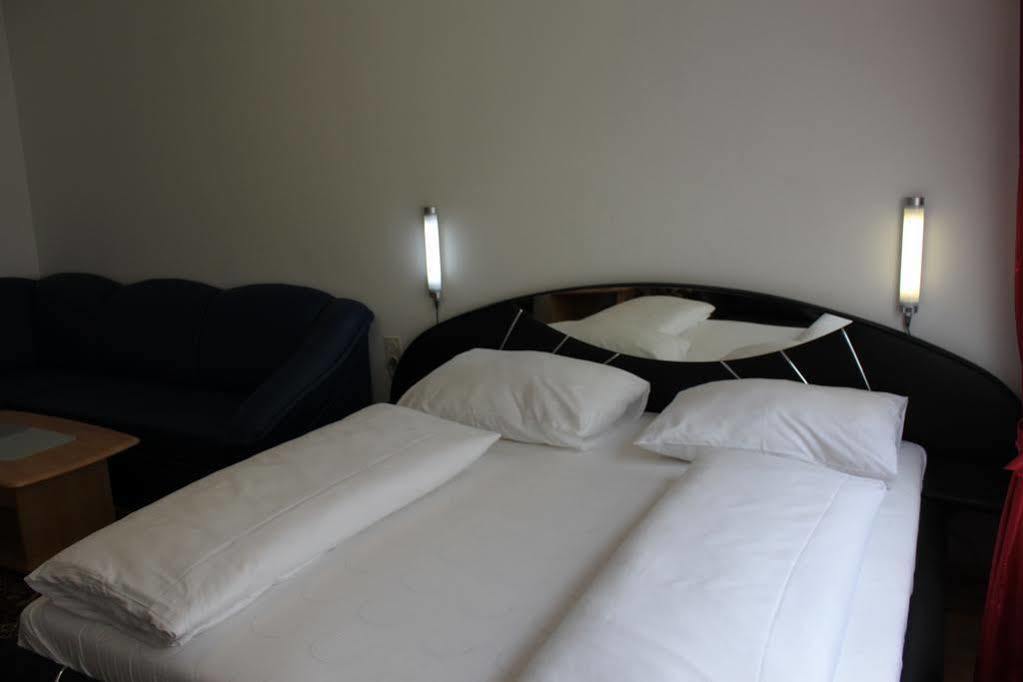 Aparthotel Adam