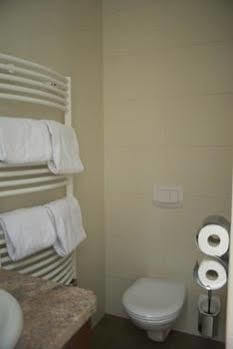 Timeout Hotel, 5 Min To Center, Self Check In Hotel