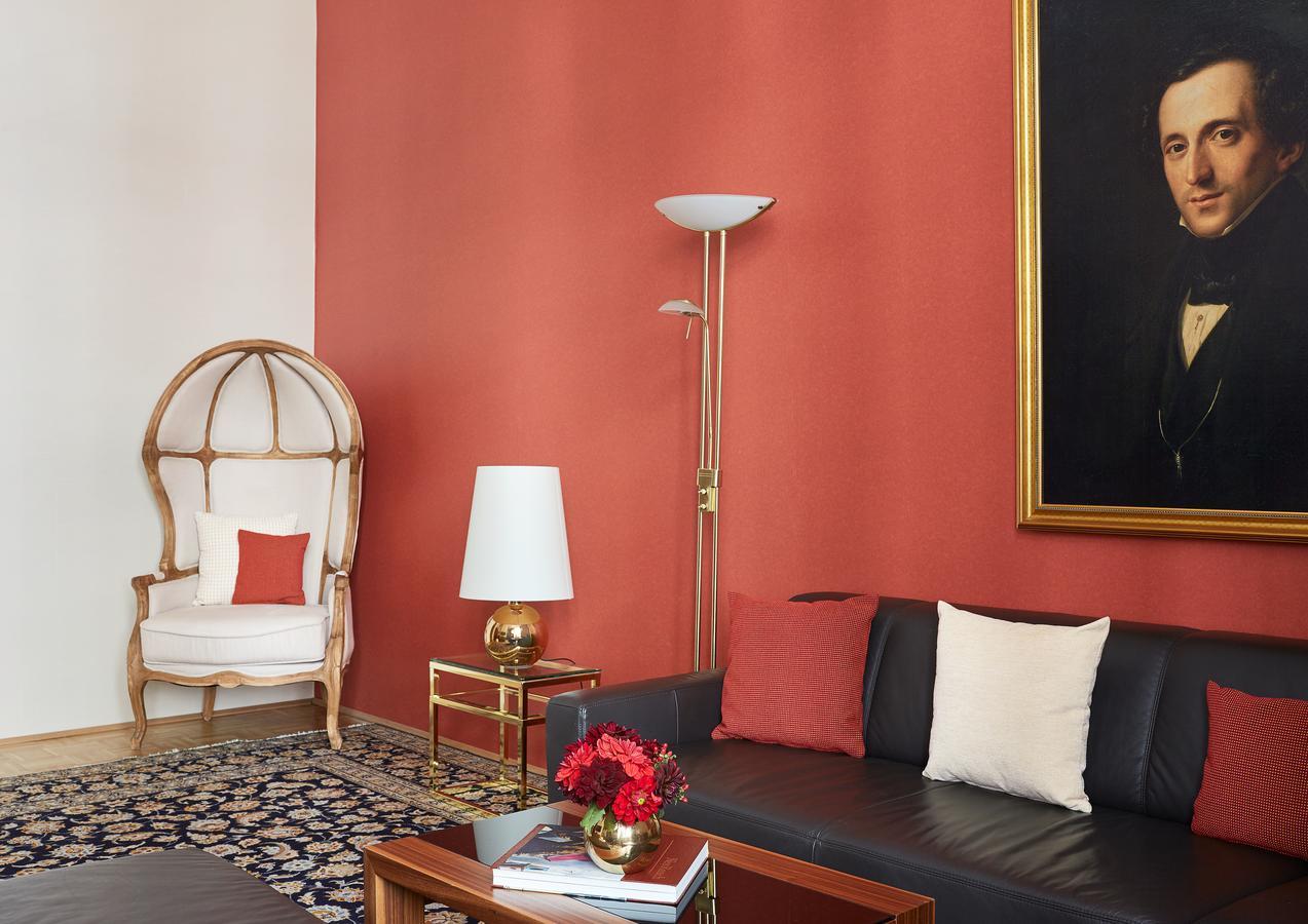 Hotel Living An Der Oper 4*