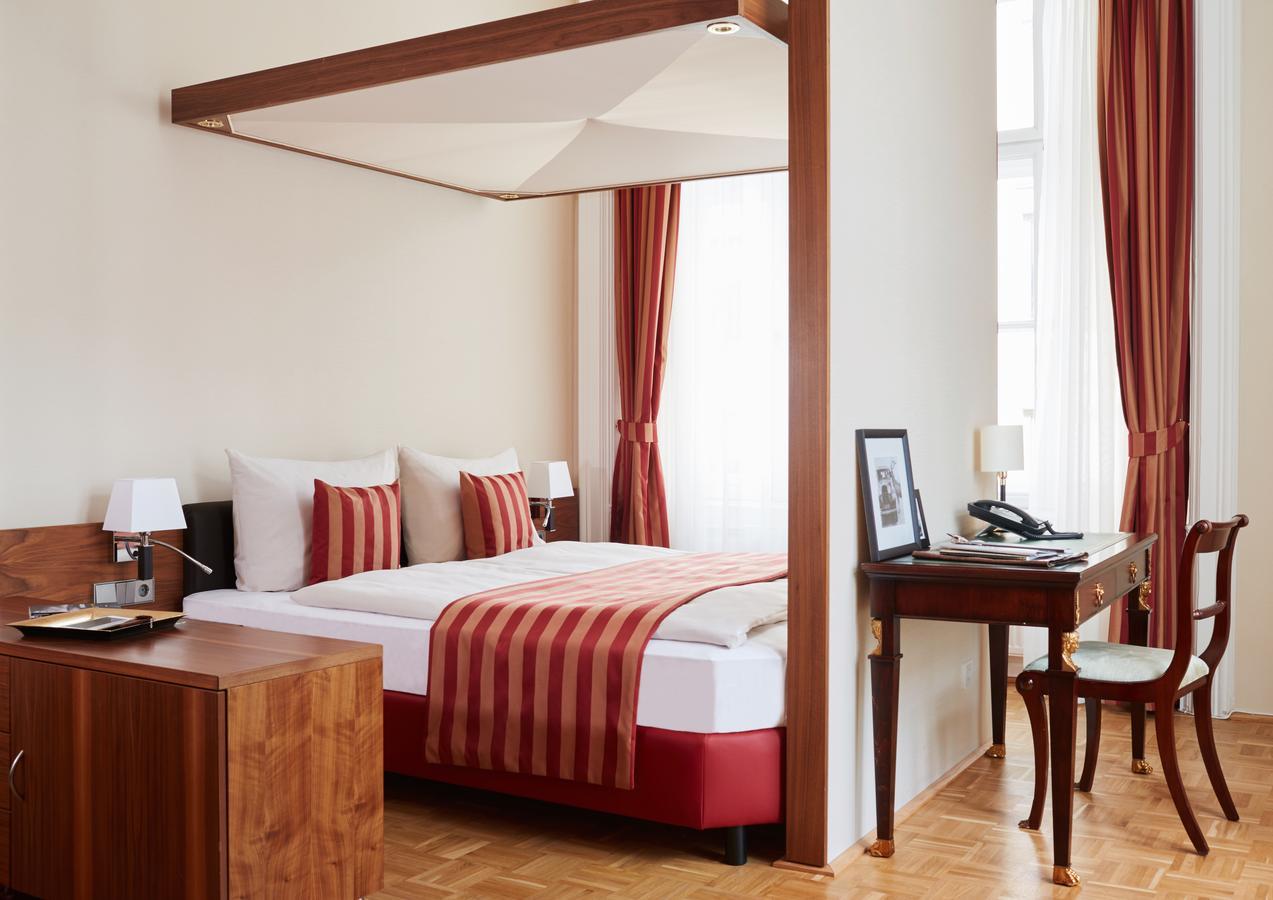 Living An Der Oper 4*