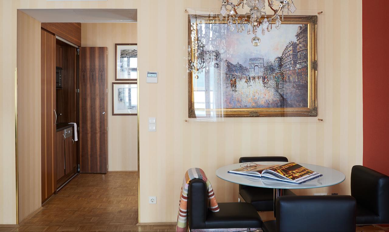 Living An Der Oper Hotel 4*