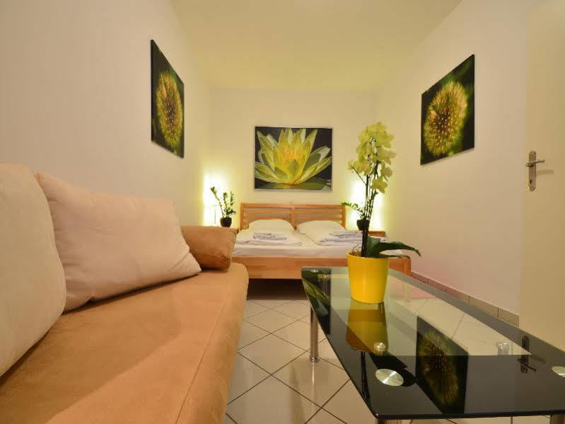 Ajo Apartements 3*