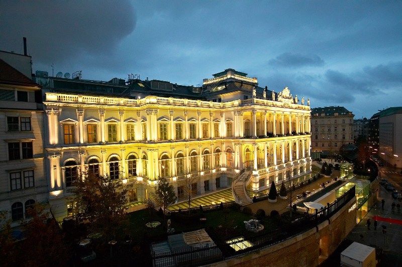 Palais Coburg Hotel