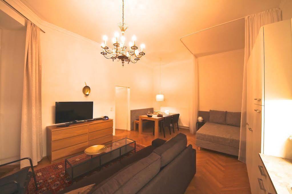 Apartment Hoheschule Courbette *