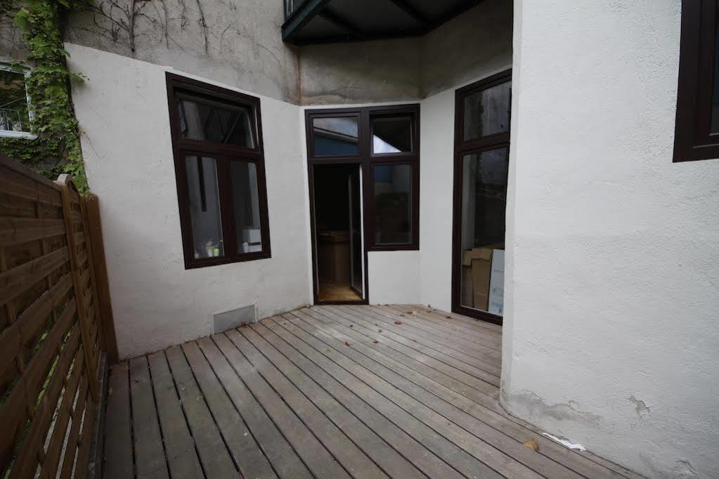Apartment Hoheschule Courbette *