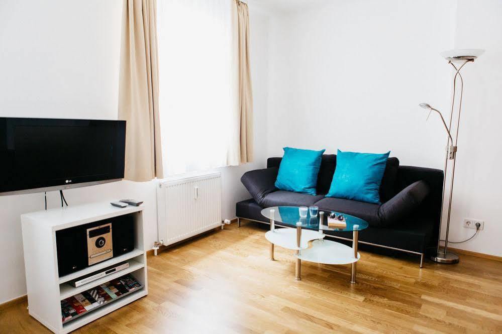 Apartment Sweet - A Cozy Welcome *