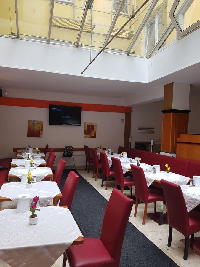 Carina Hotel 3*